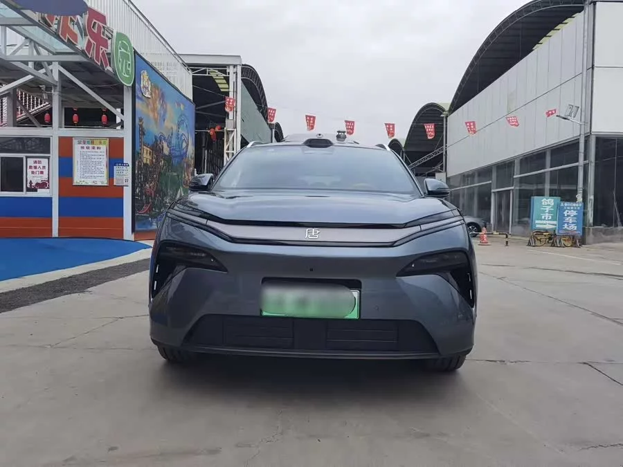 BYD Tang L