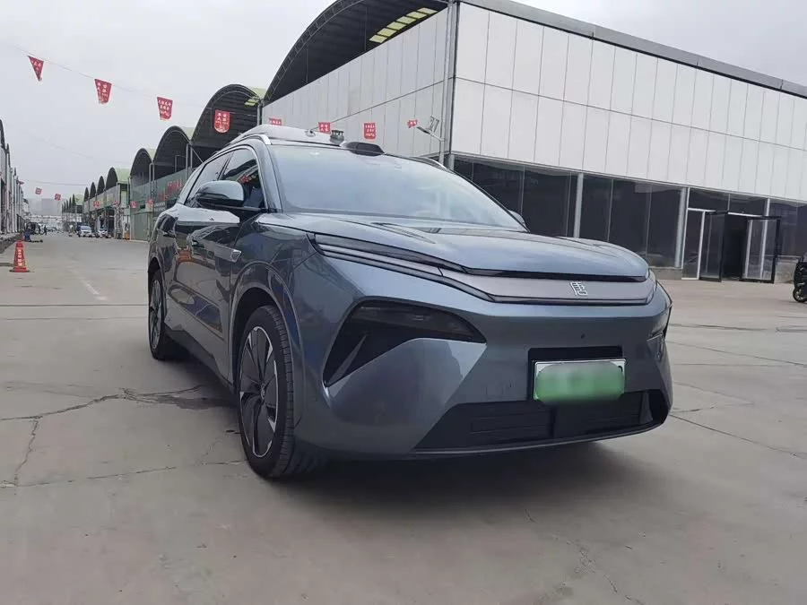 BYD Tang L