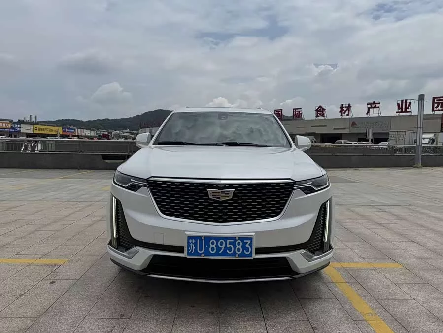 Cadillac XT6