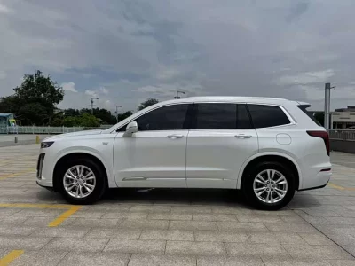Cadillac XT6