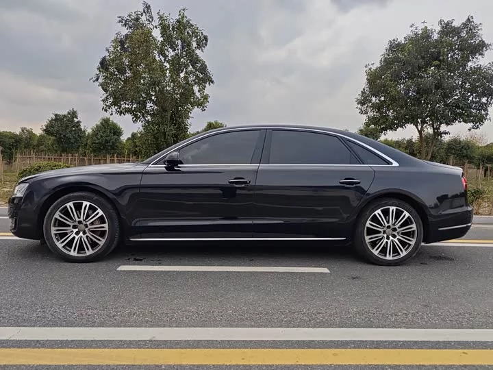 Audi A8