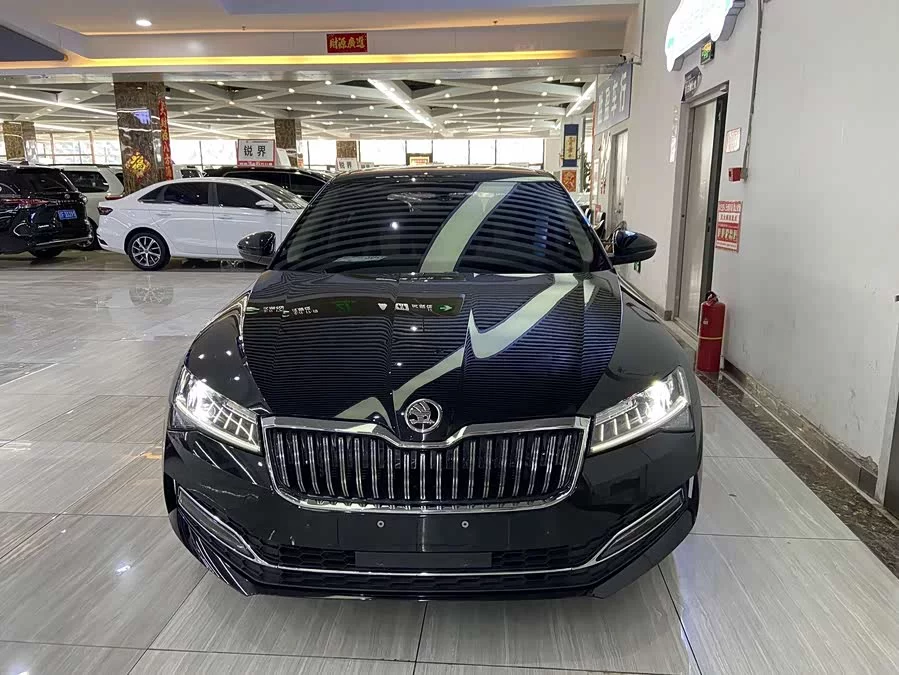 Skoda SuperB