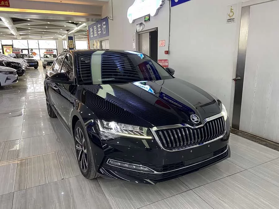 Skoda SuperB