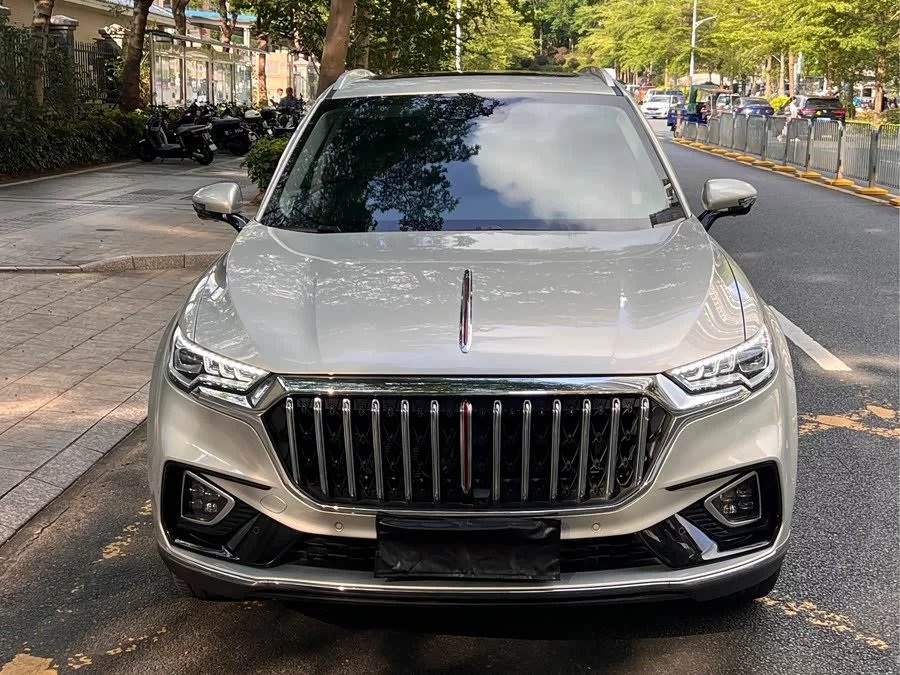 Hongqi HS5