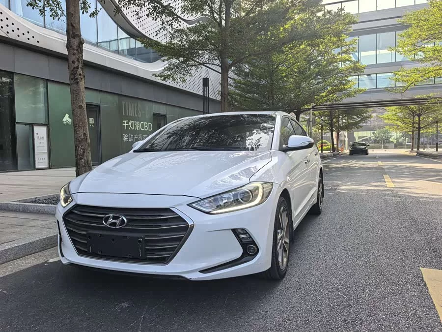 Hyundai elantra