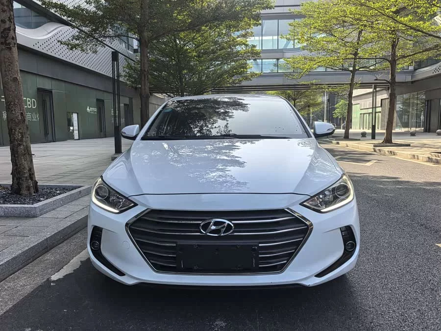 Hyundai elantra