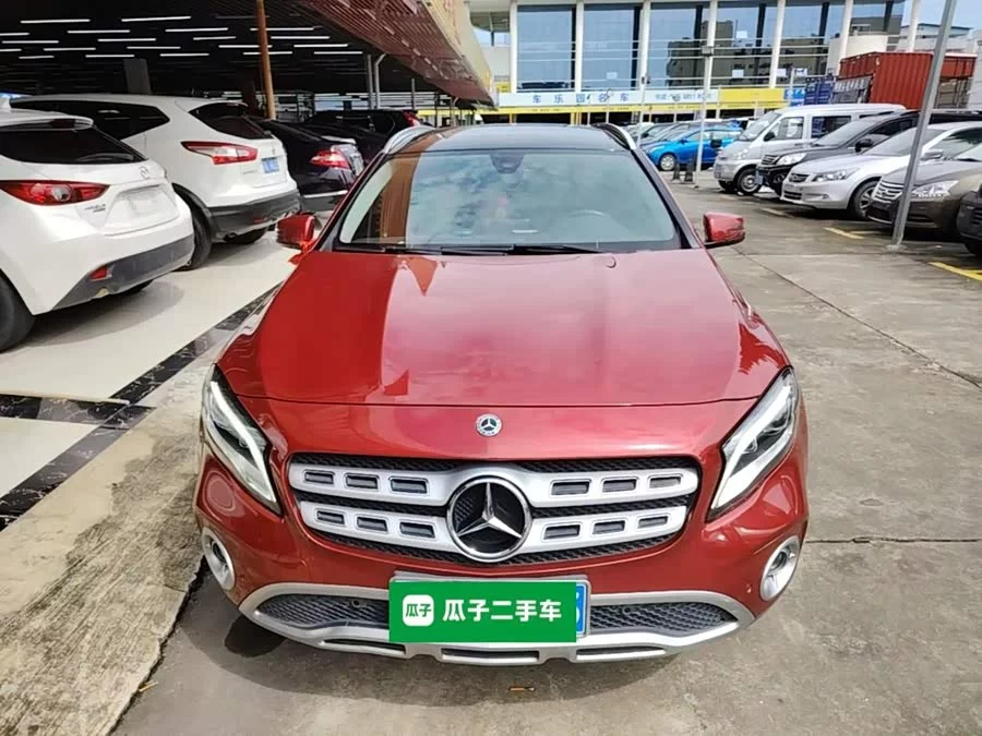 Mercedes Benz GLA