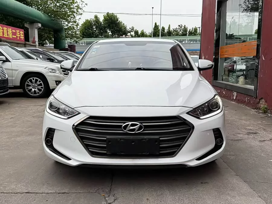 Hyundai elantra
