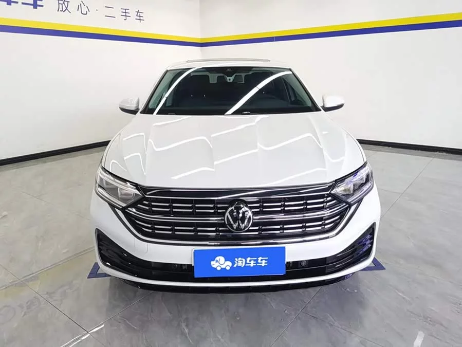 Volkswagen Sagitar