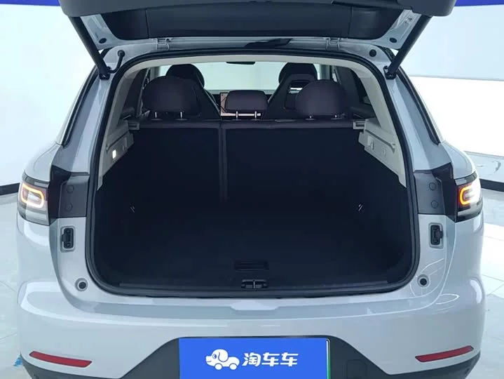 Leapmotor Zero running C11