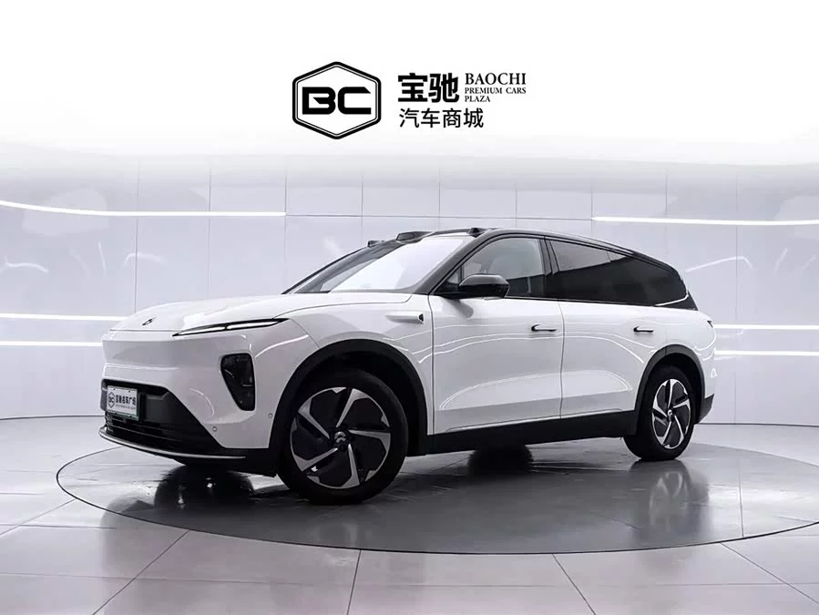 NIO ES8