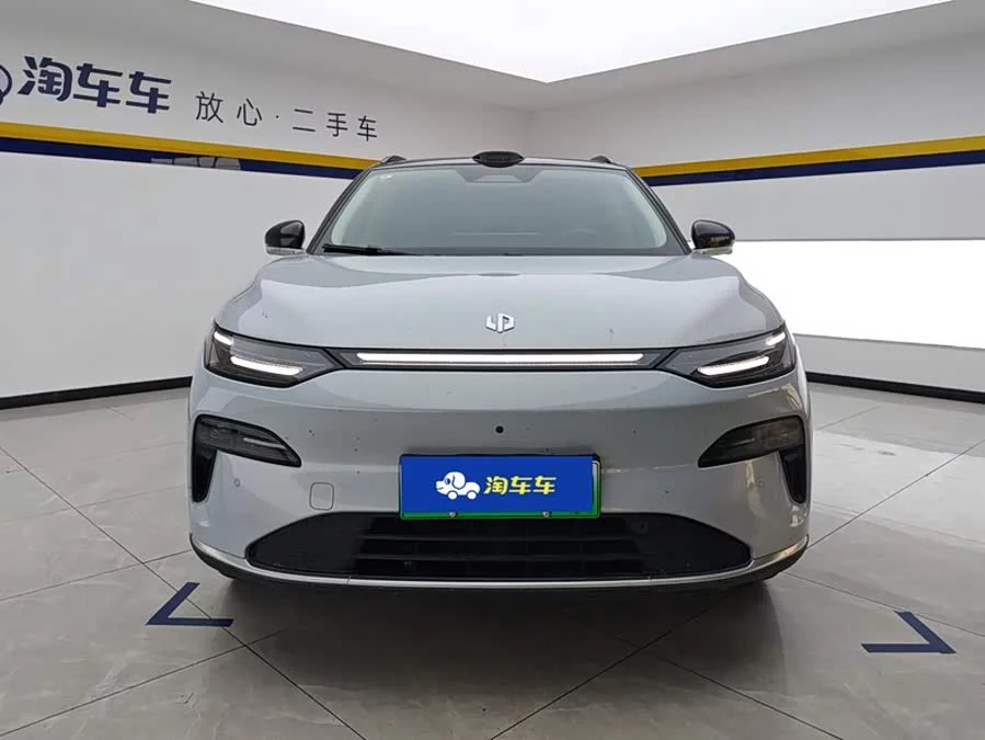 Leapmotor C11