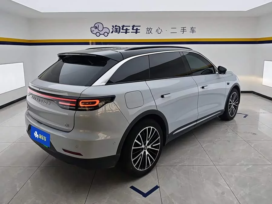 Leapmotor C11