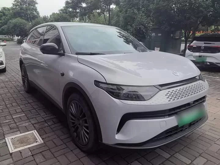 Leapmotor Zero running C11