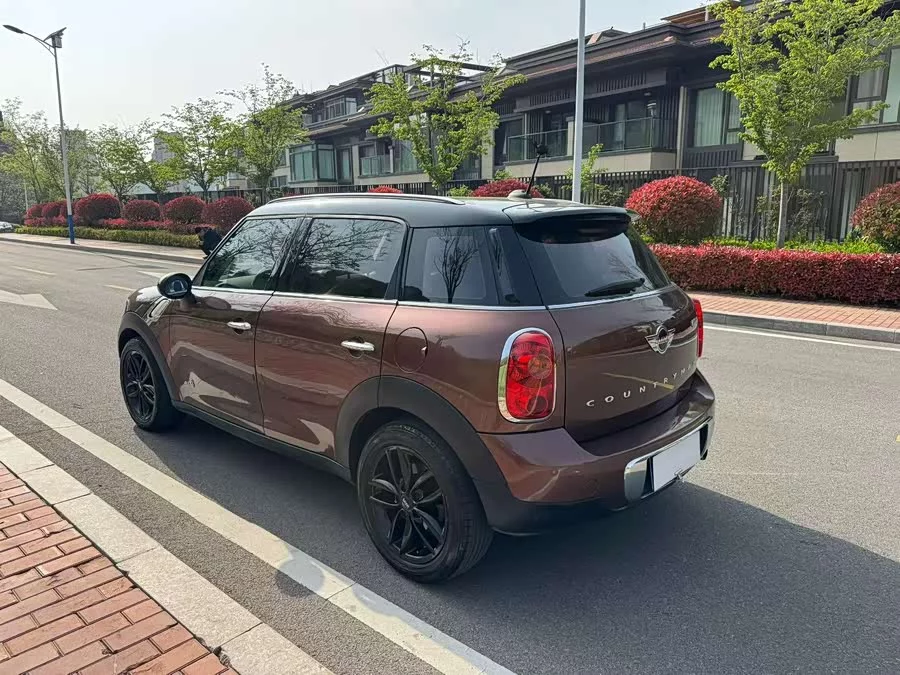 MINI COUNTRYMAN