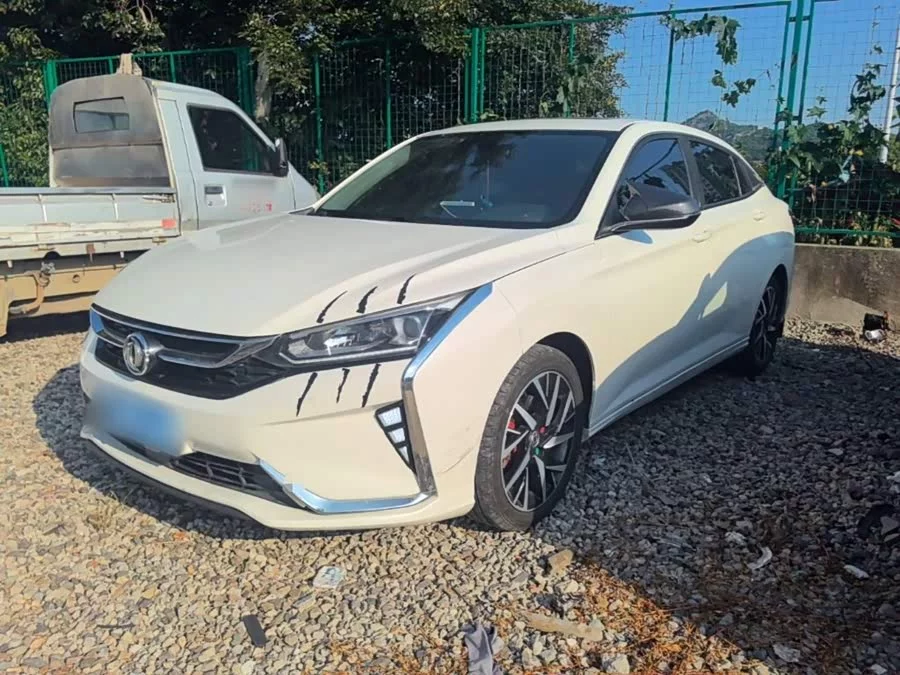 Dongfeng Yixuan