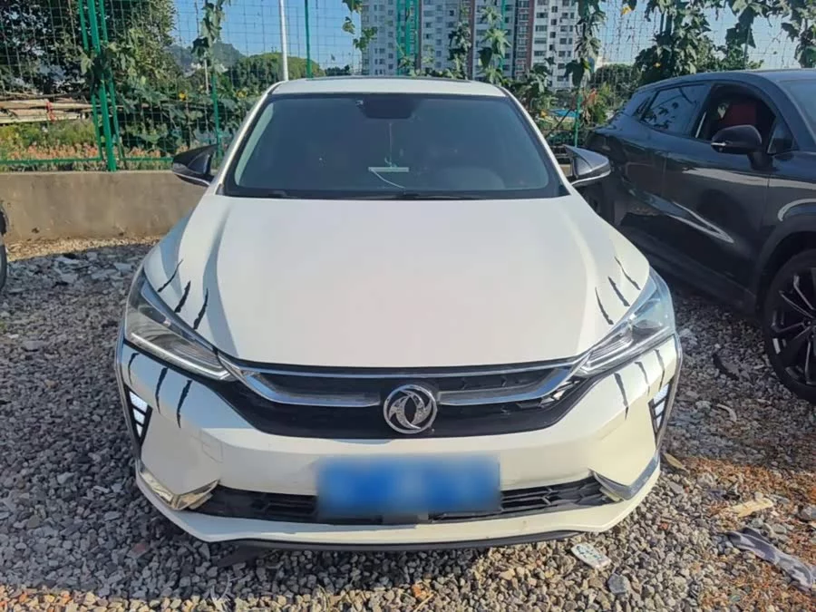 Dongfeng Yixuan
