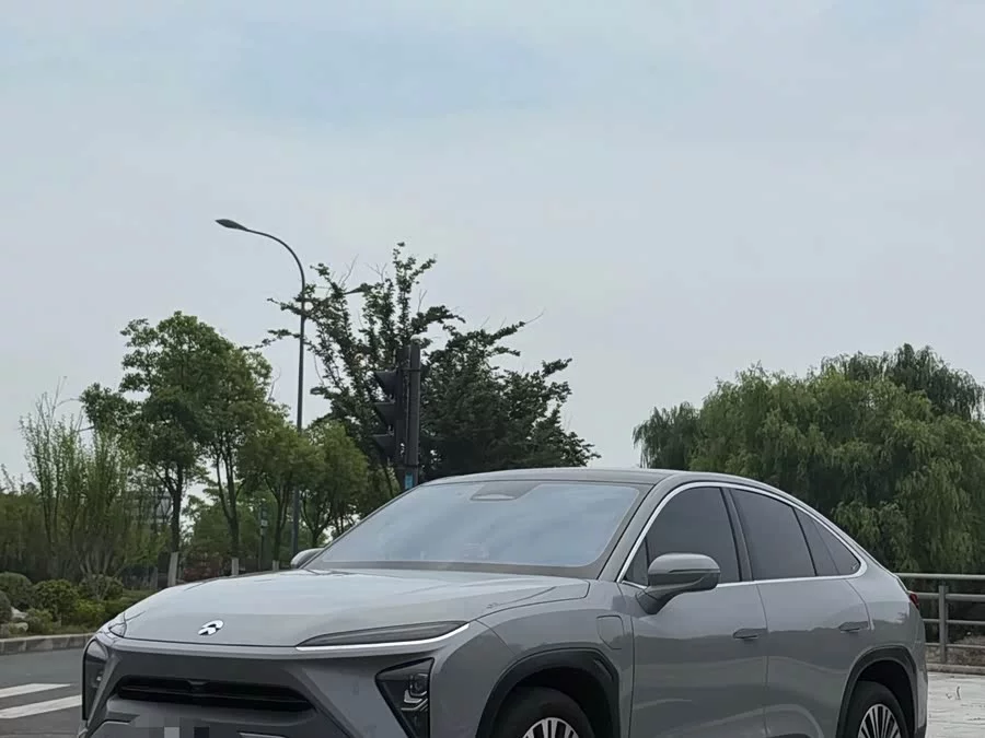 NIO EC6