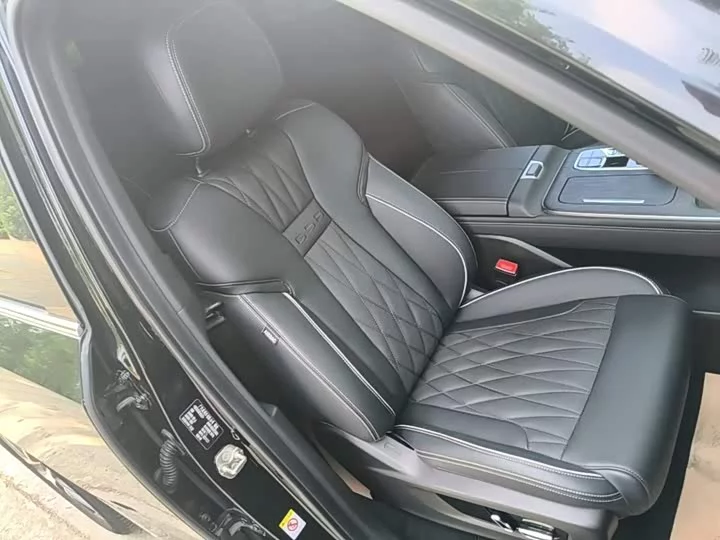 GAC Trumpchi GS8
