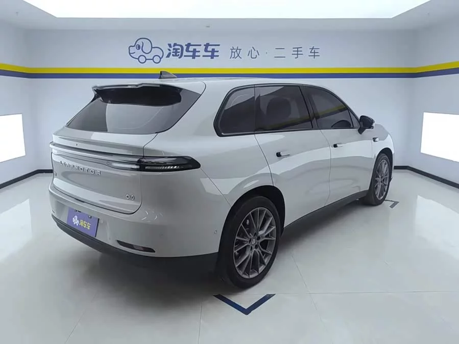Leapmotor C10