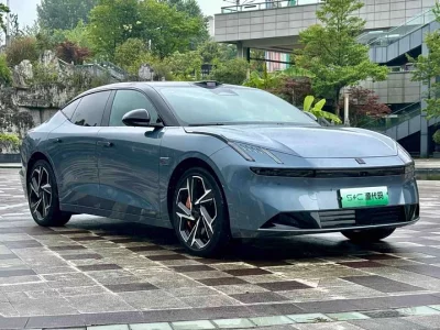 Lynk & Co Z10