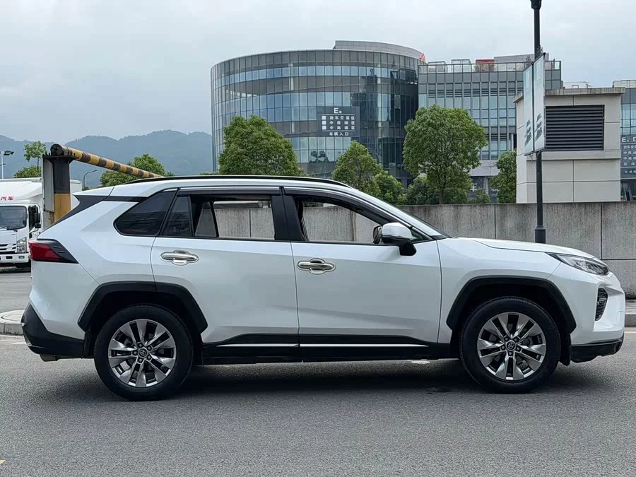 Toyota Wildlander