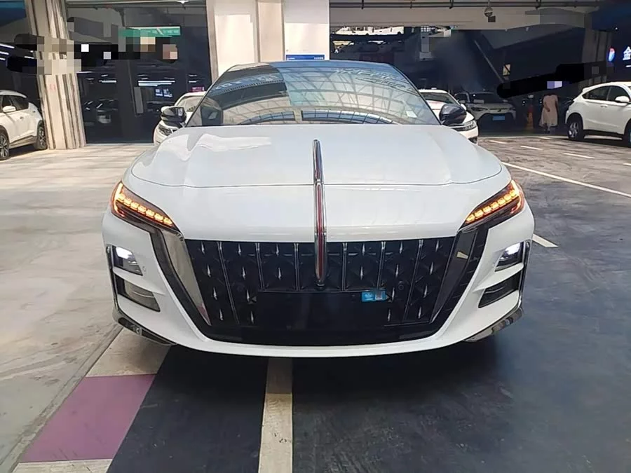 Hongqi H6