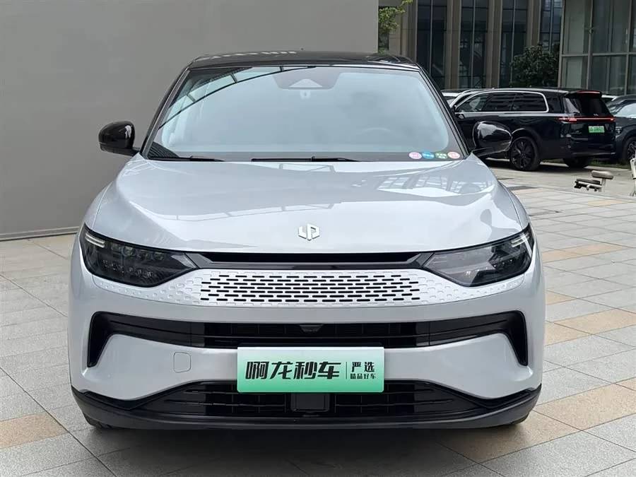 Leapmotor C11