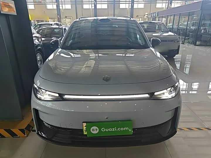 Leapmotor C16