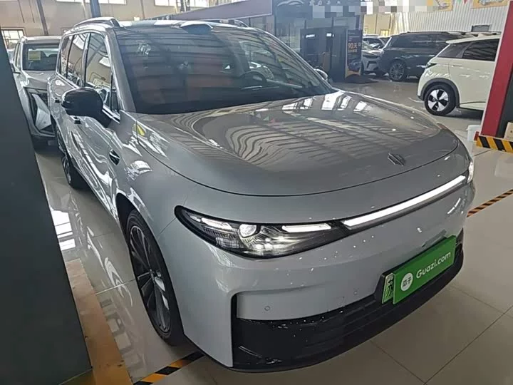 Leapmotor C16