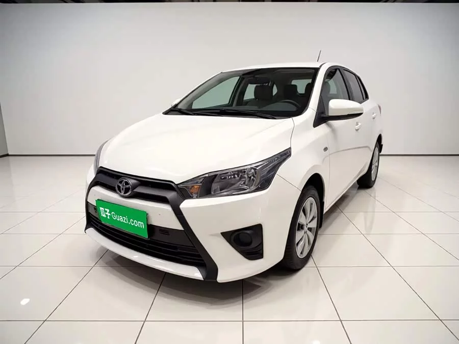 Toyota YARiS L