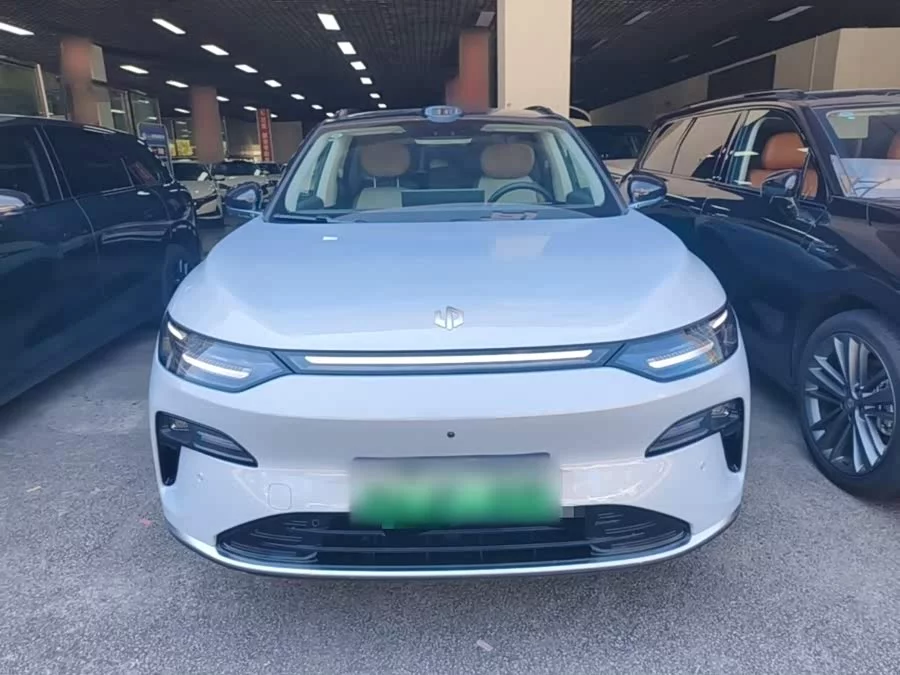 Leapmotor C11