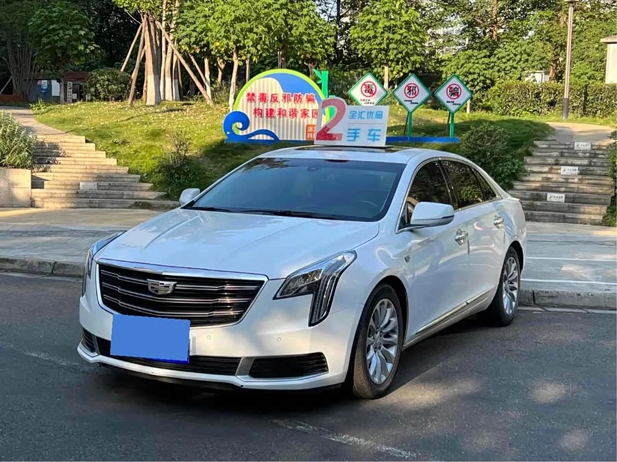 Cadillac XTS
