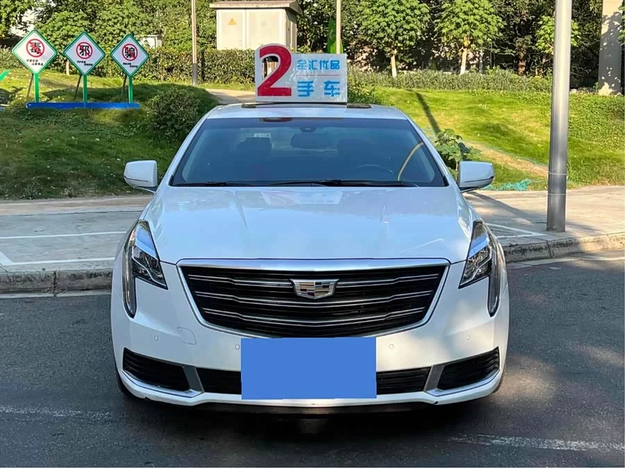 Cadillac XTS