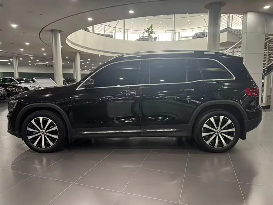 Mercedes Benz GLB