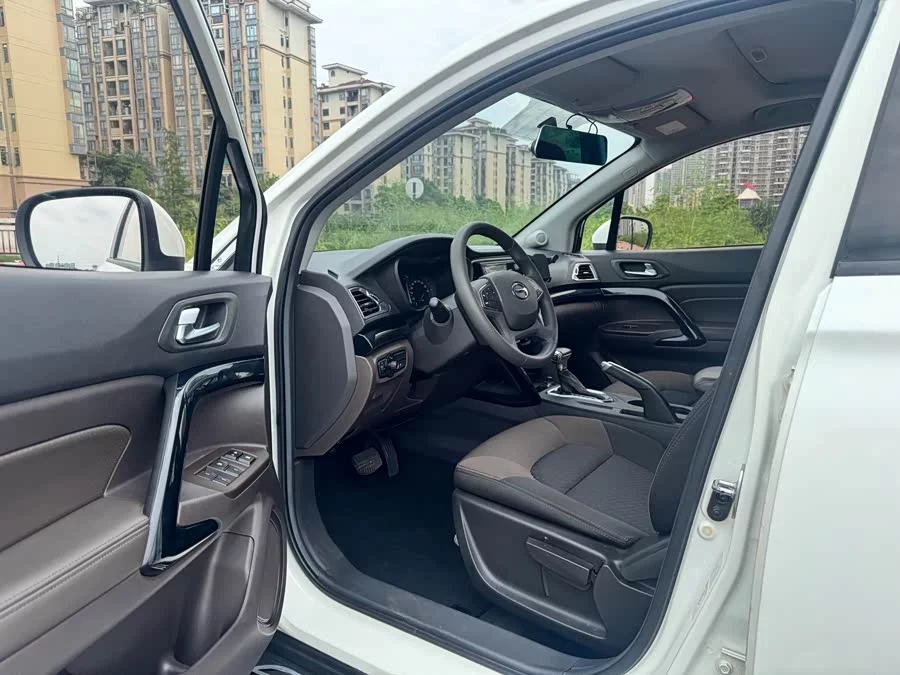 GAC Trumpchi GS4