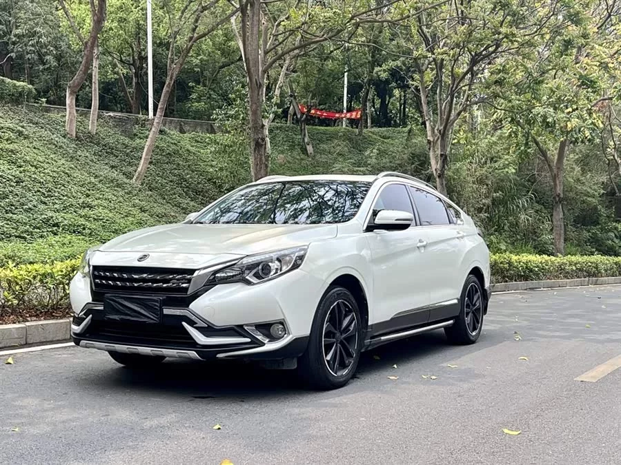 Venucia T90