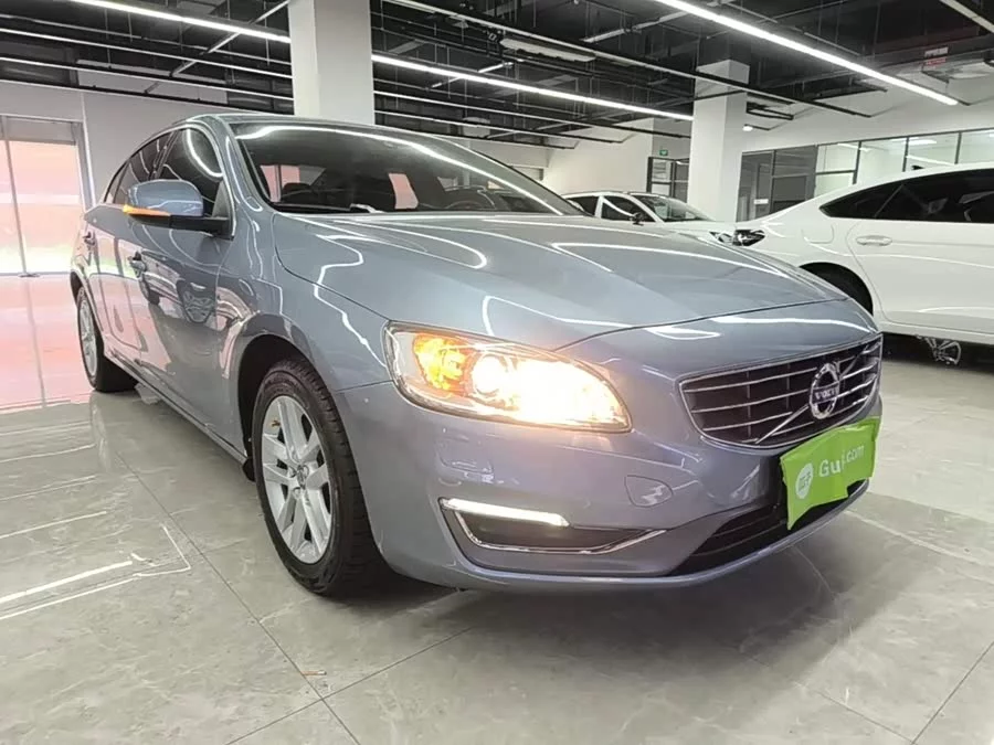 Volvo S60