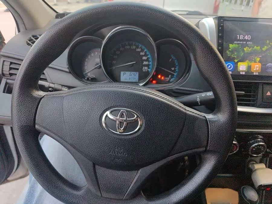 Toyota YARiS L Enjoy