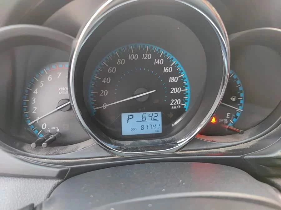 Toyota YARiS L Enjoy
