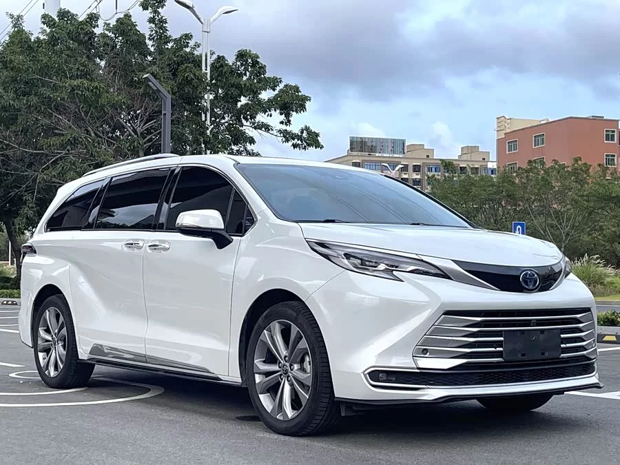 Toyota SIENNA