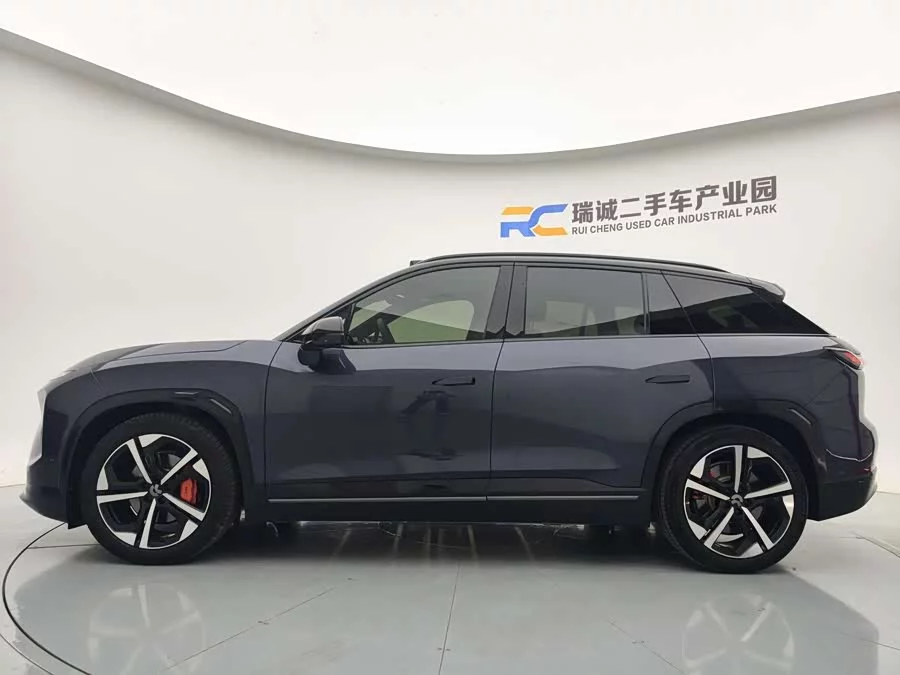 NIO ES7