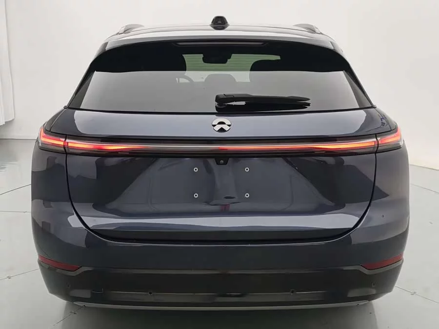 NIO ES7
