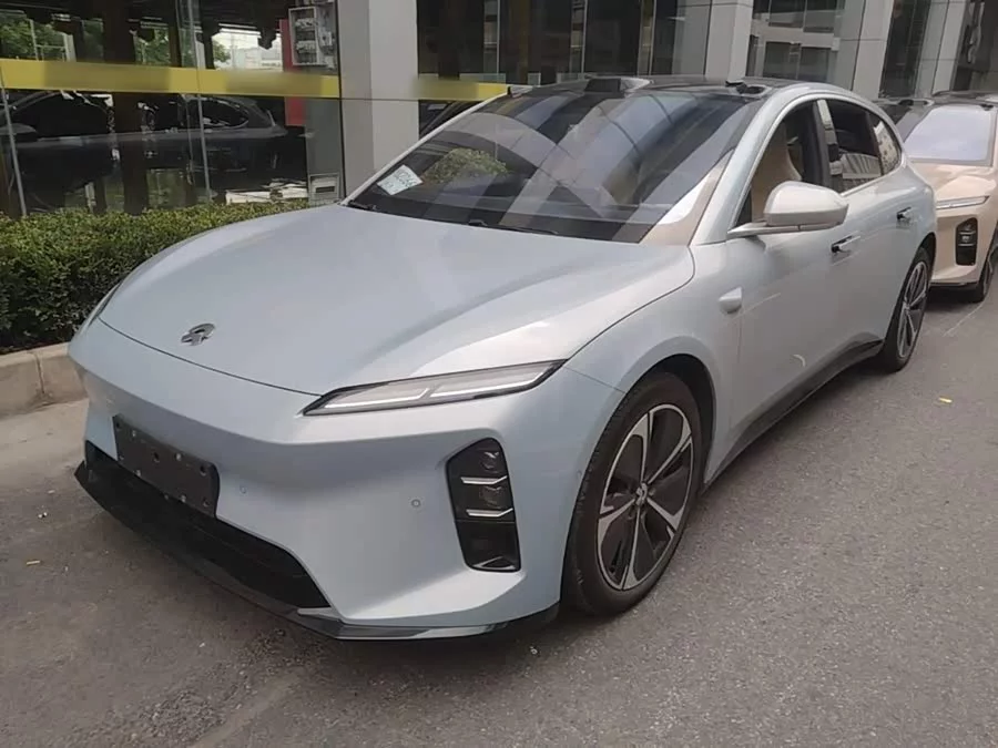NIO ET5T