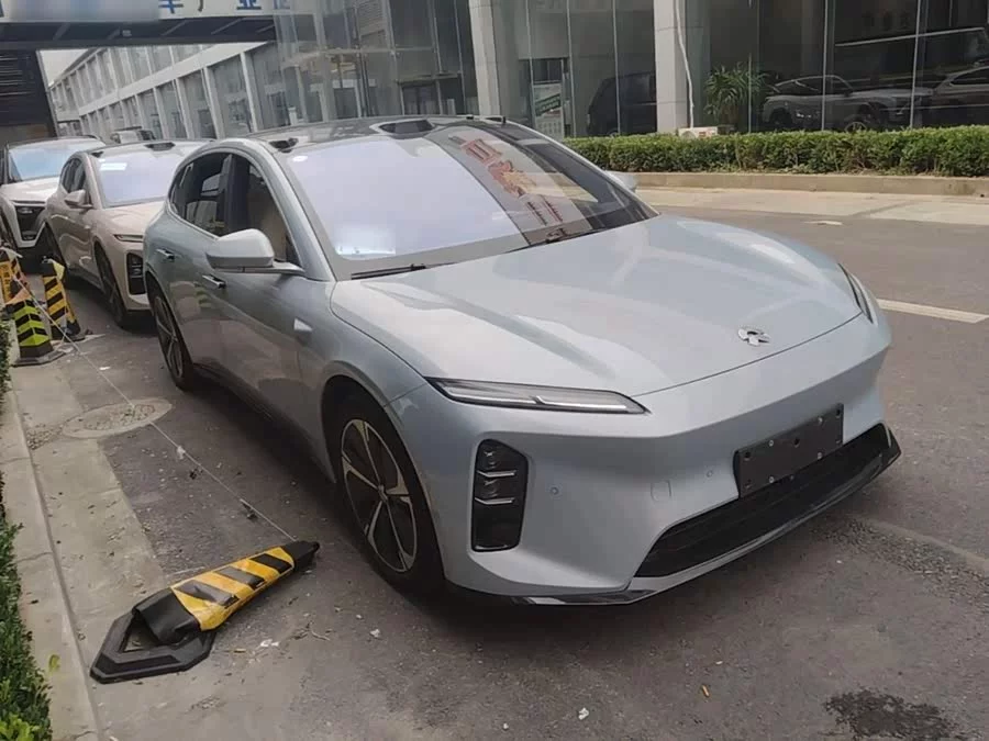 NIO ET5T