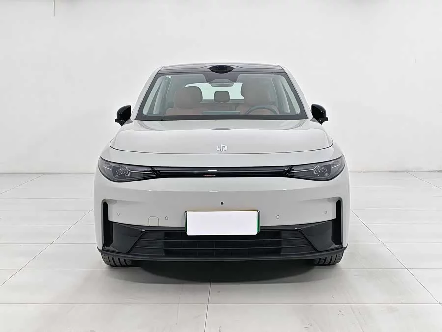 Leapmotor C10