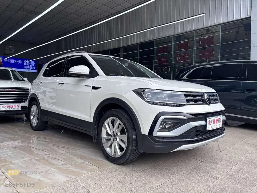 Volkswagen T-Cross (Tukai)