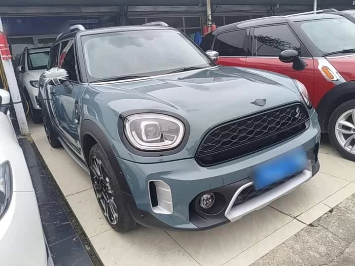 MINI COUNTRYMAN