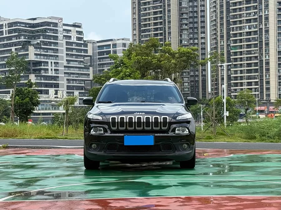 Jeep Cherokee