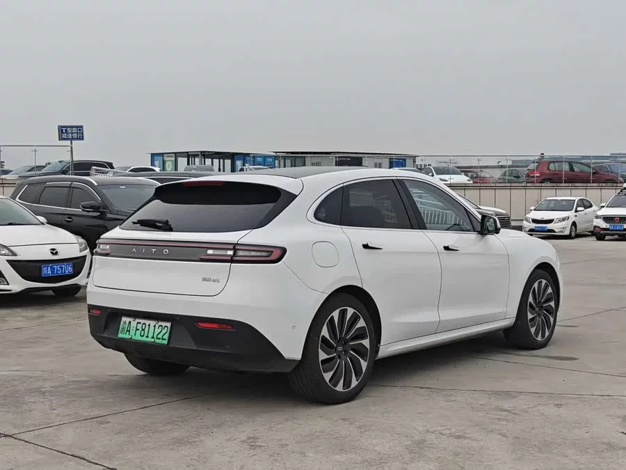 AITO Wenjie M5